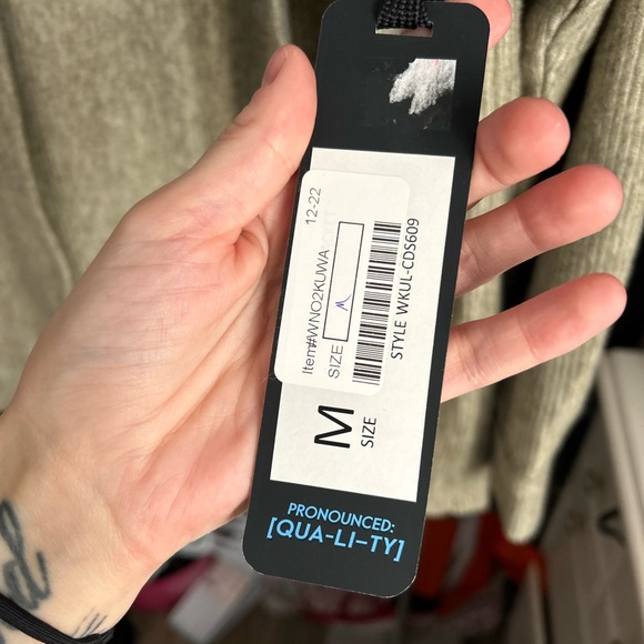 Kuwallatee Corduroy Sage Shacket NWT - Picture 2 of 4